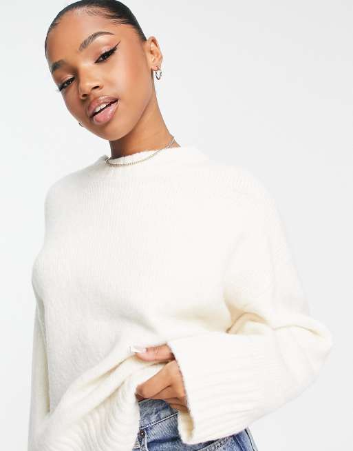 Premium knitwear outlet