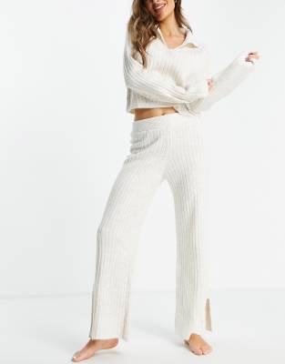 white knit trousers