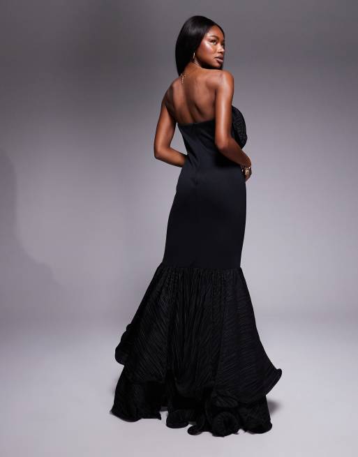 ASOS DESIGN Premium maxi dress with plissé ruffle detailing in black scuba-style fabric , 3 of 4