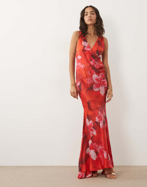ASOS DESIGN Premium maxiklänning i modal-satin med djup ringning och rött blommigt mönster - view 1