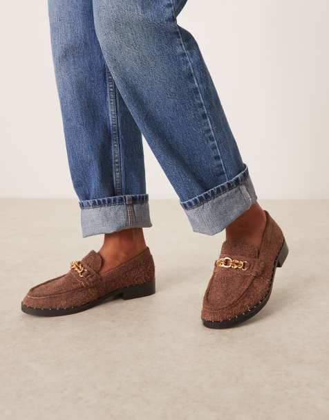 ASOS DESIGN Premium – Ministry – Brązowe zamszowe loafersy z łańcuszkiem - view 1