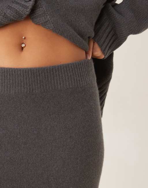 ASOS DESIGN – Premium – Mörkgrå, stickad midikjol i lammull, del av set, 3 av 5