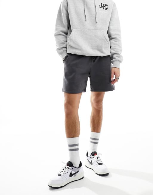 ASOS DESIGN - Premium - Oversized short van dikke stof in vervaagd zwart