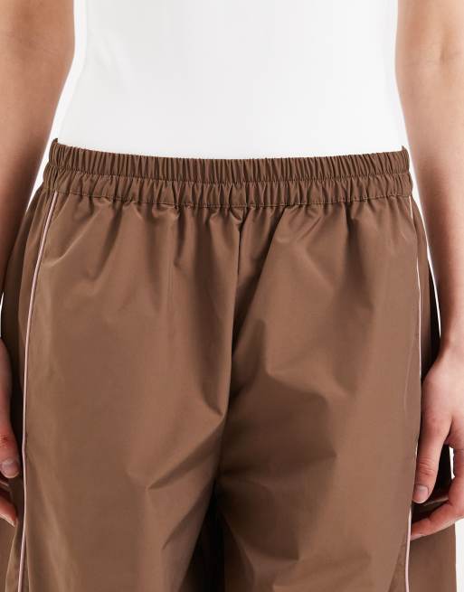 ASOS DESIGN premium oversized trackies in brown and pink (Part of a set), 3 of 4