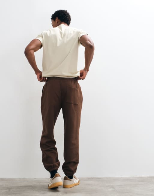 ASOS DESIGN premium pantaloni jogger oversize pesanti con dettagli a pieghe marroni, 5 di 9