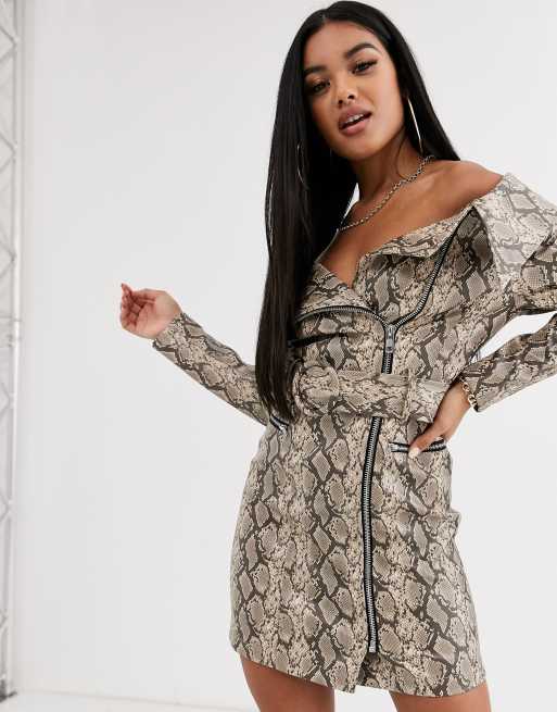 ASOS DESIGN Premium Robe courte effet serpent en PU avec ceinture