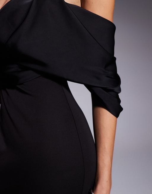 ASOS DESIGN - Premium - Sort bandeau-maxikjole i satinblanding med hjerteformet udskæring og slæb, 4 af 4