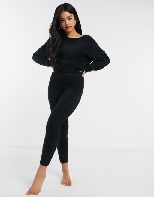 ASOS DESIGN – Premium – Stickat mysset i fluffigt garn med leggings och sweatshirt med omlott baktill, 3 av 3