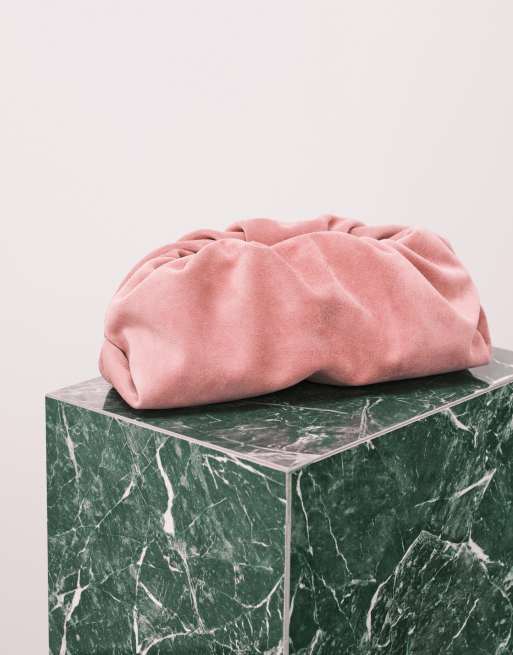 ASOS DESIGN premium suede cloud clutch bag in dusty pink, 4 of 4