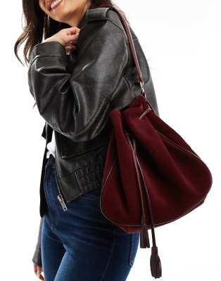 Premium suede tassel bucket shoulder bag in burgundy-Red