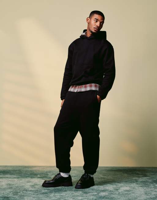 ASOS DESIGN premium super heavyweight boxy oversized hoodie 650gsm in black, 2 of 4