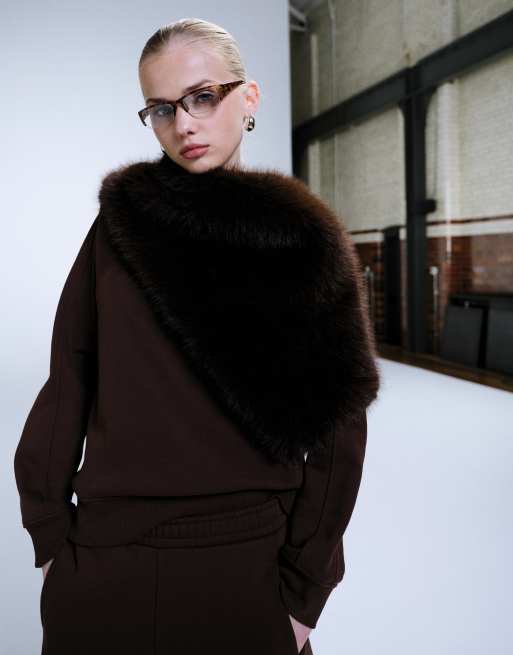 ASOS DESIGN - Premium sweatshirt van zware stof met siernaden in chocoladebruin, 3 van 4