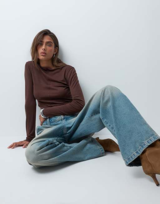 ASOS DESIGN premium top a maniche lunghe con collo a coste in chocolate, 2 di 5