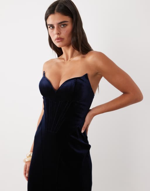 ASOS DESIGN Premium velvet corset maxi dress with fishtail in navy, 4 of 4
