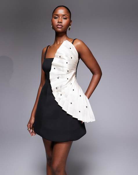 ASOS DESIGN Premium - Vestito corto in tessuto effetto scuba doppiato nero e crema decorato con perle e pieghe - view 1