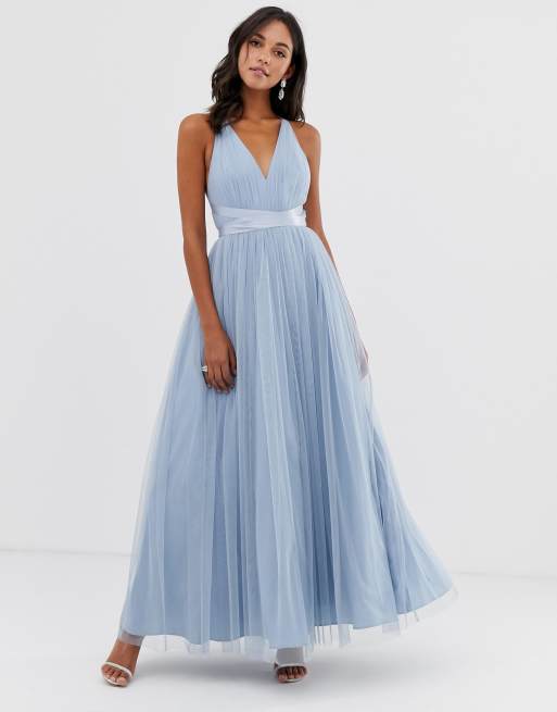 ASOS DESIGN - Vestito lungo in tulle azzurro polvere con scollo