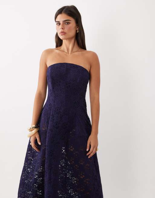 ASOS DESIGN Premium vestito maxi con bustier in pizzo e gonna ampia navy, 2 di 4