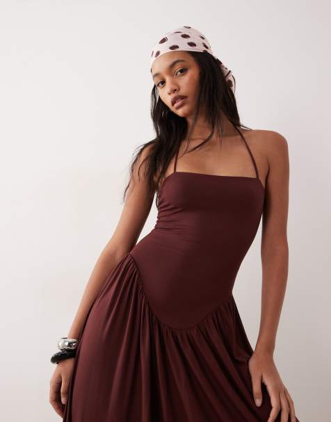 ASOS DESIGN - Prendisole allacciato al collo con vita scesa color cioccolato - view 1