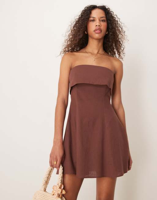 ASOS DESIGN - Prendisole corto a fascia color cioccolato con risvolto , 4 di 4