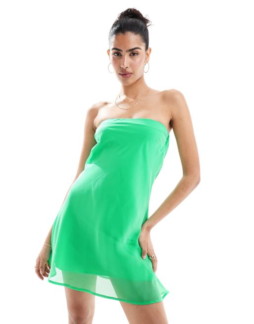 ASOS DESIGN - Prendisole corto a fascia in chiffon verde acceso con scollo ad anello sul retro