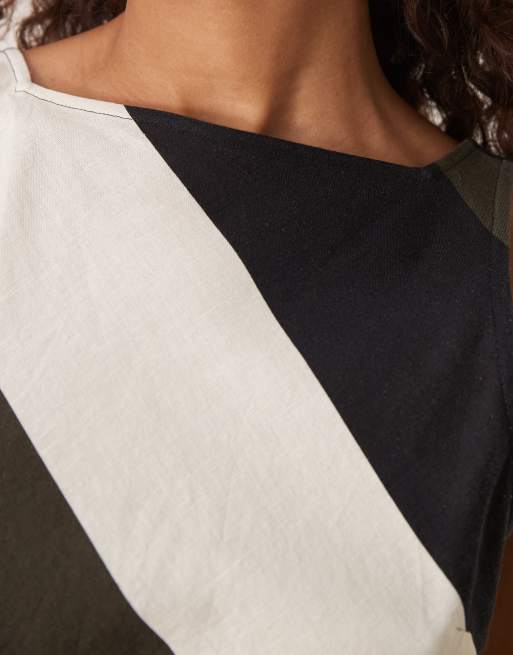 ASOS DESIGN - Prendisole corto con scollo alto squadrato e con arricciatura sulla schiena a righe, 4 di 4