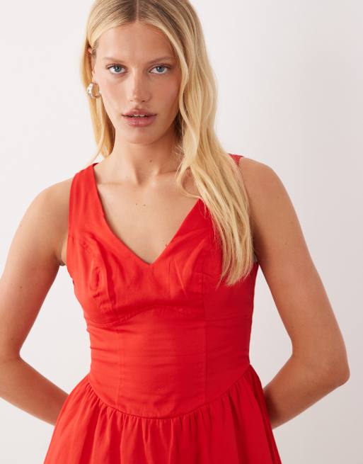 ASOS DESIGN - Prendisole corto rosso vibrante avvitato con scollo a V e cuciture a vista , 4 di 4