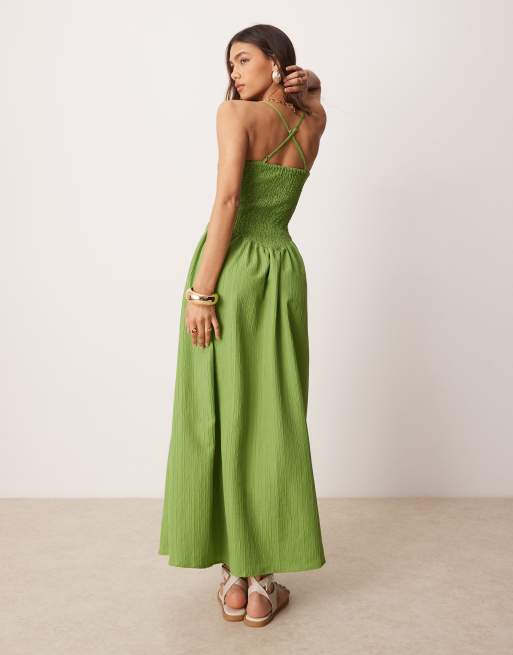ASOS DESIGN - Prendisole lungo stropicciato verde incrociato sulla schiena con scollo rotondo, 4 di 4