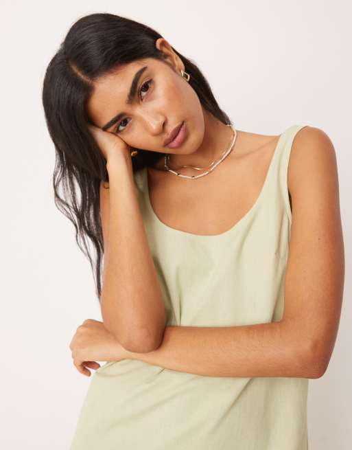 ASOS DESIGN - Prendisole midi in lino e cotone color salvia con scollo rotondo, 2 di 4