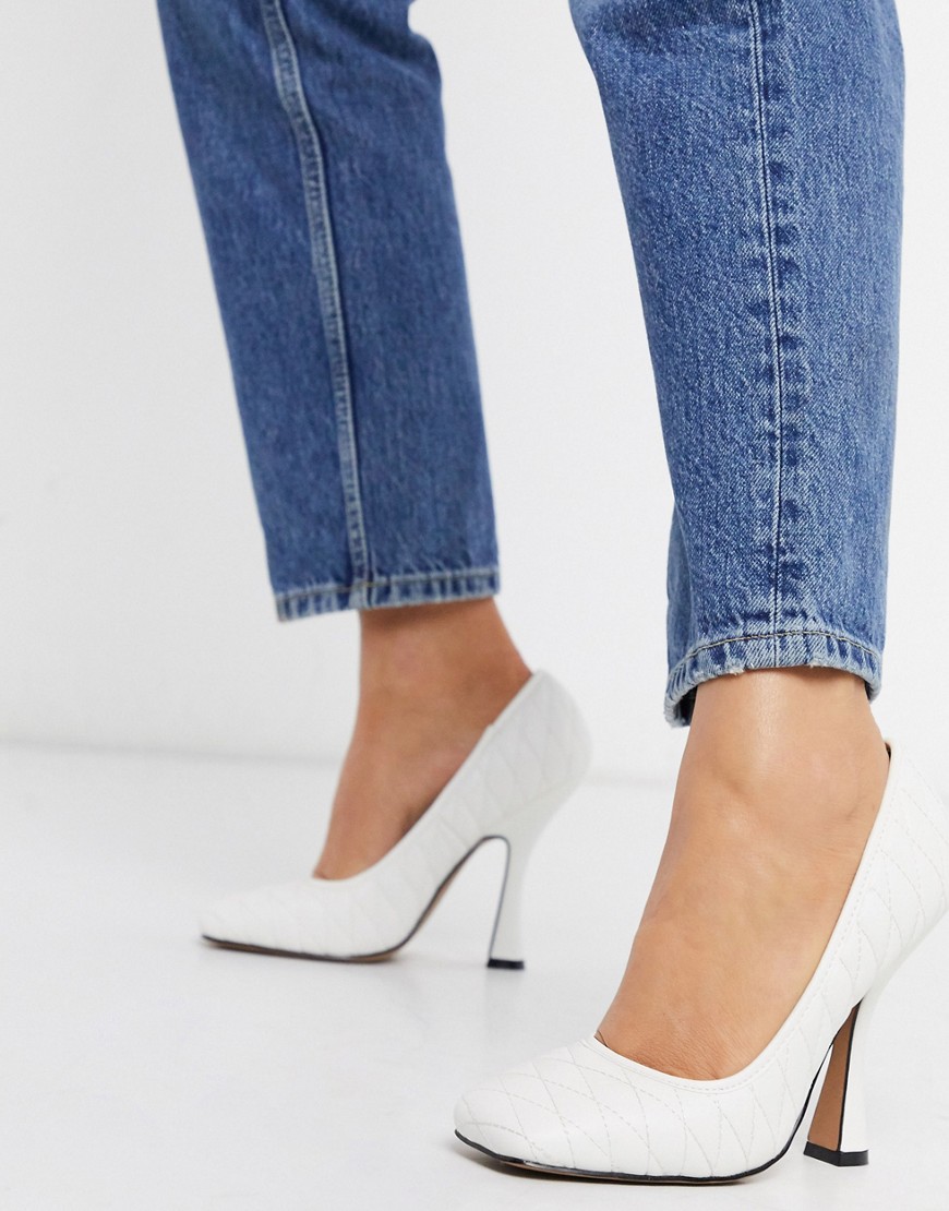 ASOS DESIGN Prestige quilted court shoes in white-Bianco