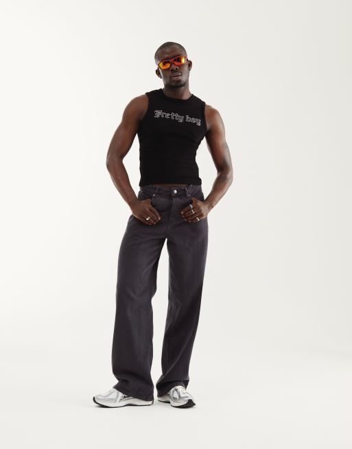 ASOS DESIGN – PRIDE – Geripptes Unisex-Trägertop in Schwarz mit strassverziertem Slogan auf der Vorderseite