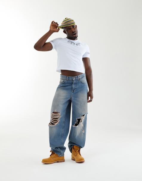 ASOS DESIGN PRIDE – Knapp geschnittenes Unisex-T-Shirt in Weiß mit Print auf der Brust - view 1