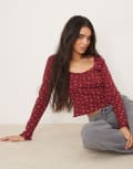 [ASOS DESIGN] ASOS DESIGN printed ditsy waffle scoop neck top in burgundy-Red XS BURGUNDY