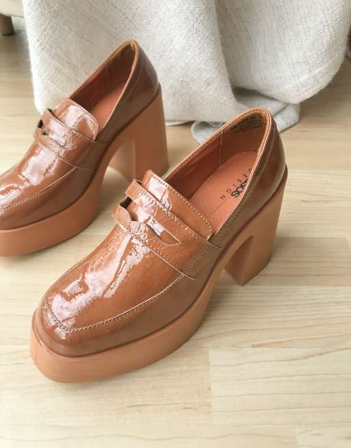 ASOS DESIGN – Profile – Tanfärgade loafers med grov sula och klack, 2 av 4