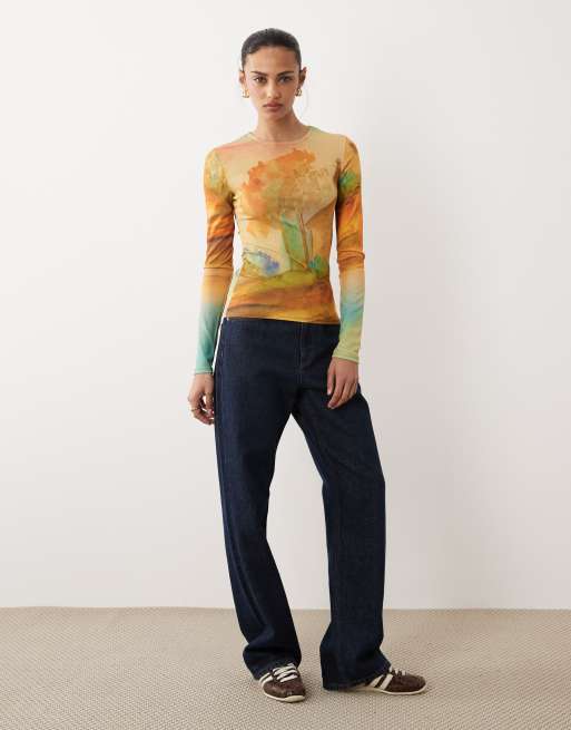 ASOS DESIGN – Przylegający top z długimi rękawami i nadrukiem, 2 z 4