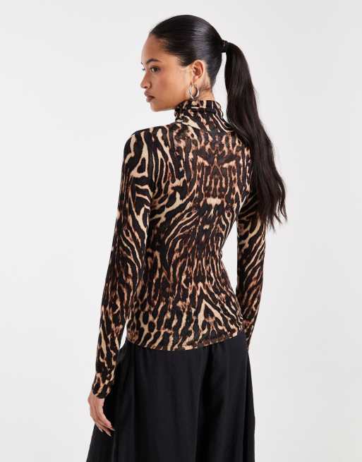 ASOS DESIGN – Przylegający top z golfem z prześwitującej dzianiny w panterkę, 2 z 4
