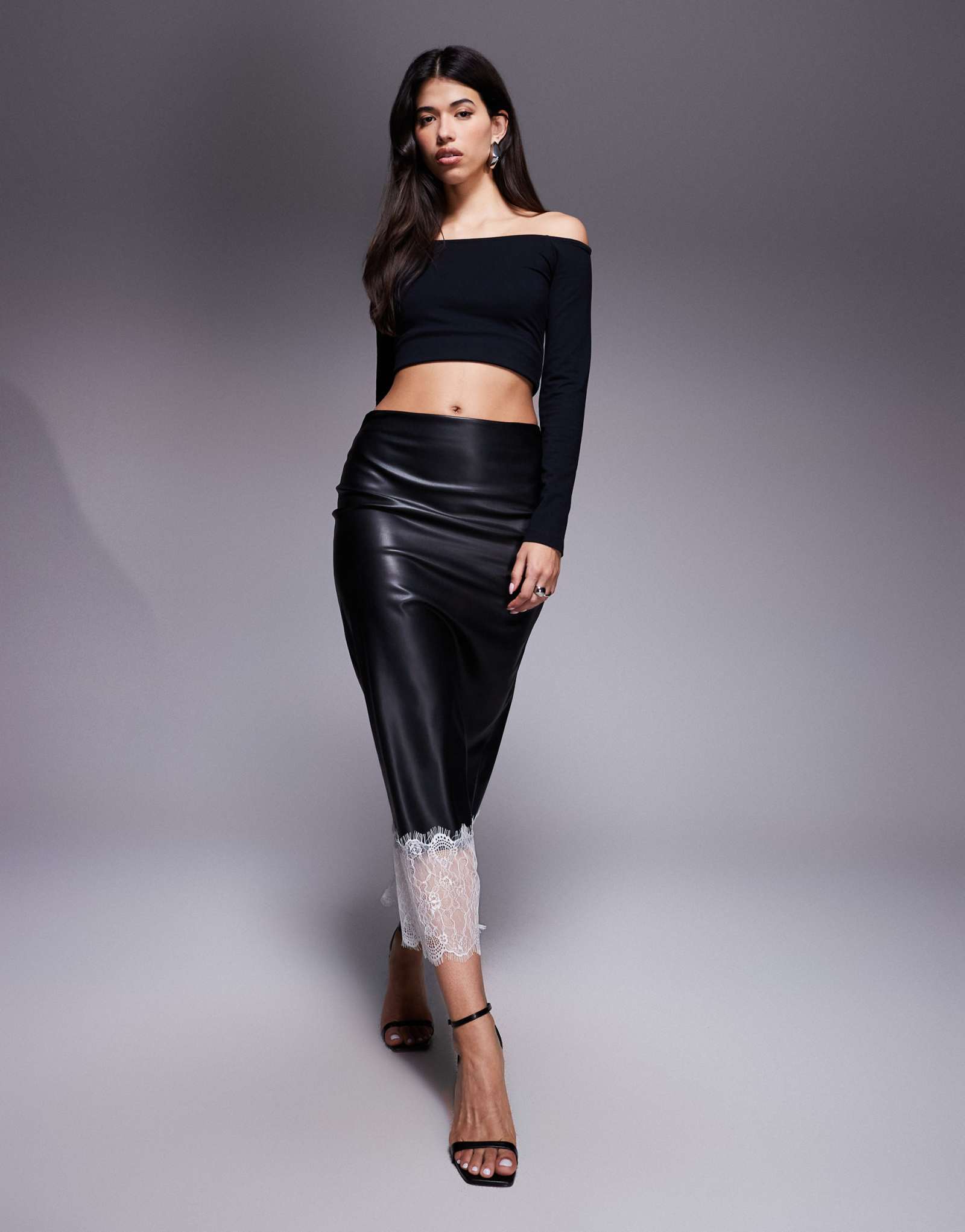 Облегающая юбка из искусственной кожи с низкой посадкой от ASOS DESIGN с кружевной отделкой по низу черного цвета