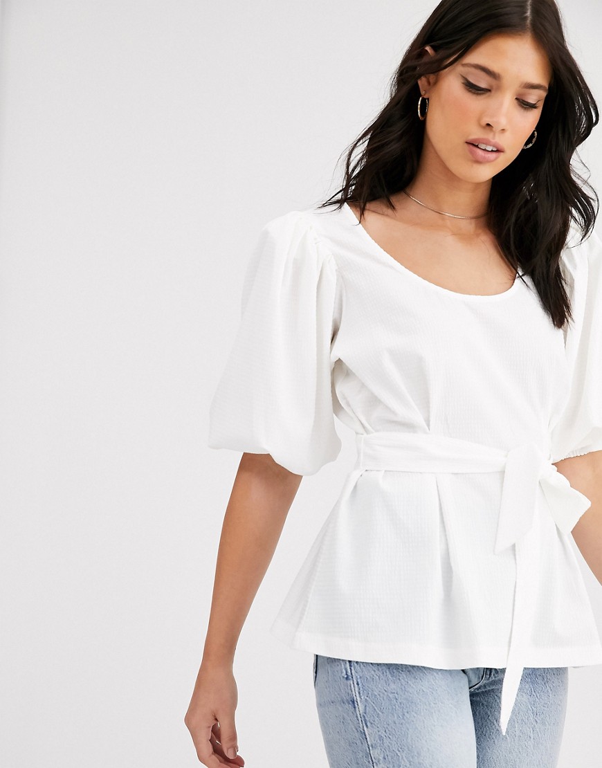 ASOS DESIGN puff sleeve top in textured fabric-White
