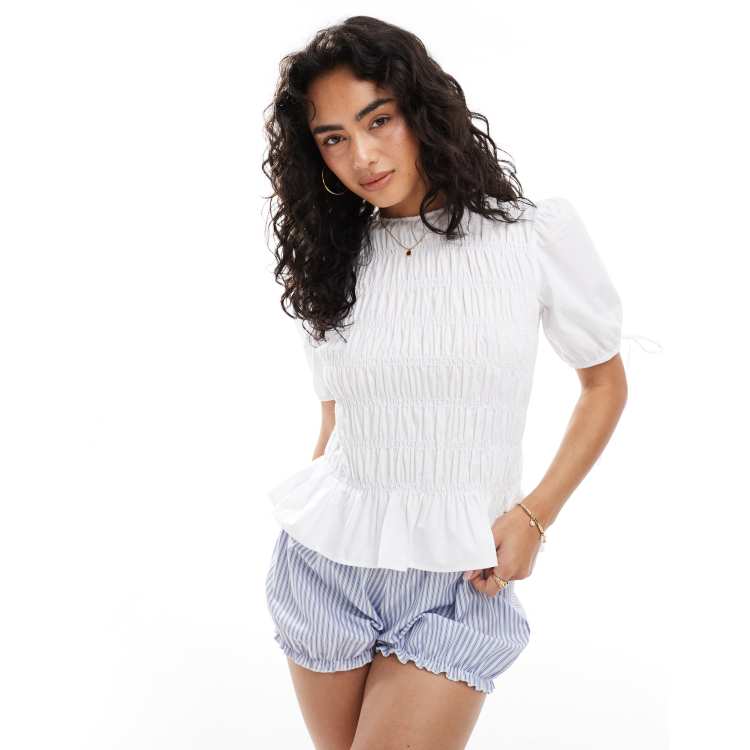 208727259-1-white?$n_750w$&wid