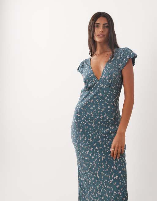 ASOS DESIGN puff sleeve v neck maxi tea dress in dark green ditsy print, 2 of 4