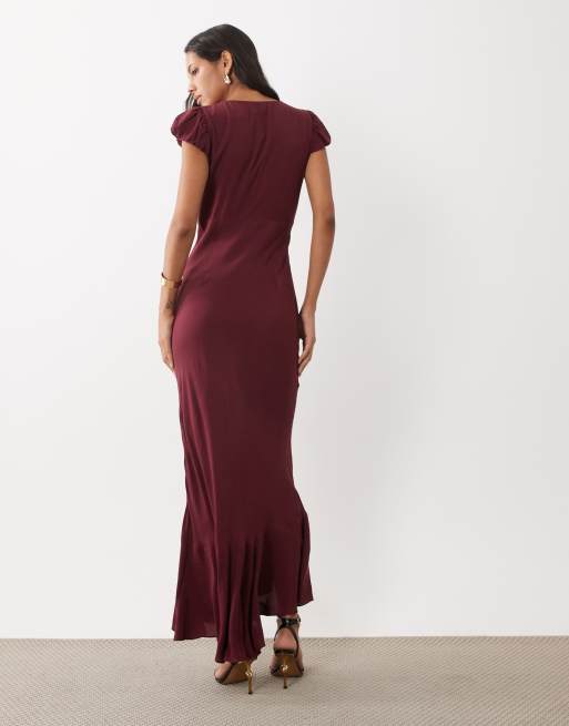 ASOS DESIGN puff sleeve v neck maxi tea dress in plum, 4 of 4
