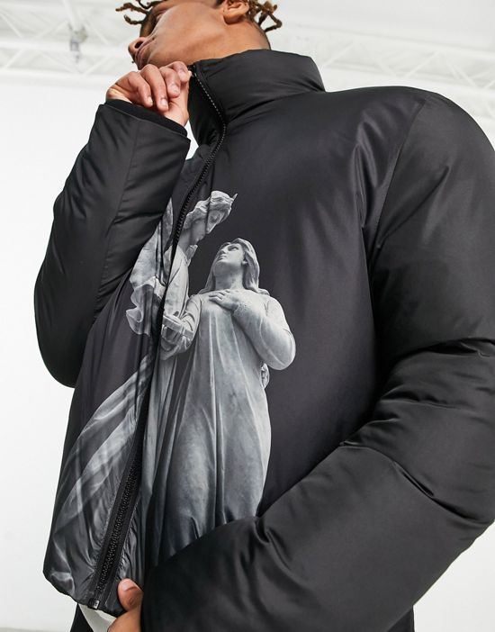 https://images.asos-media.com/products/asos-design-puffer-jacket-with-statue-print/203087131-2?$n_550w$&wid=550&fit=constrain