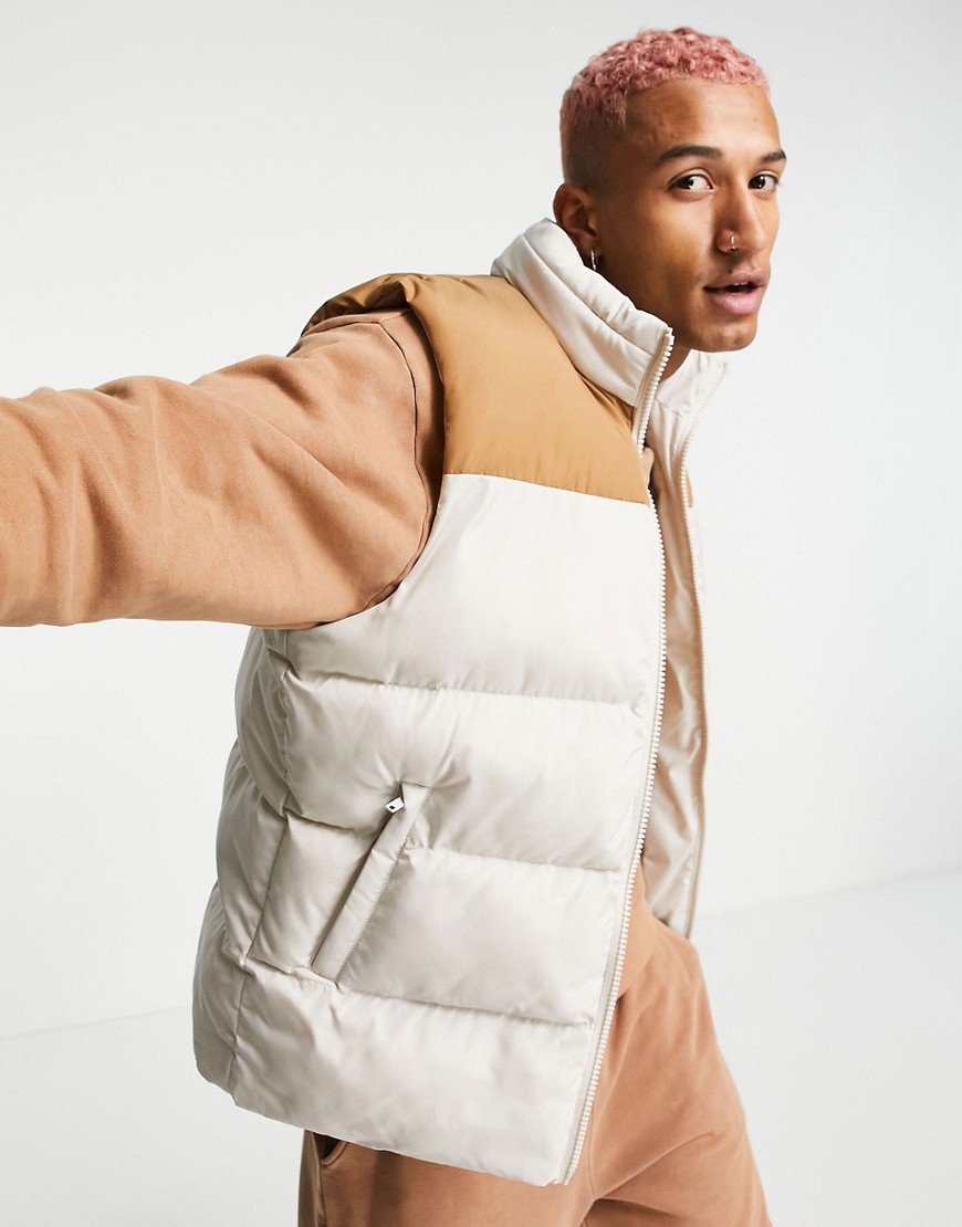 ASOS DESIGN puffer vest with contrast panel and packable hood in ecru-Grey