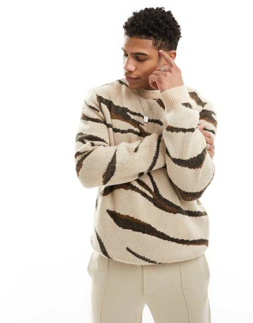 ASOS DESIGN - Pull décontracté en maille duveteuse à motif animal - Marron/grège