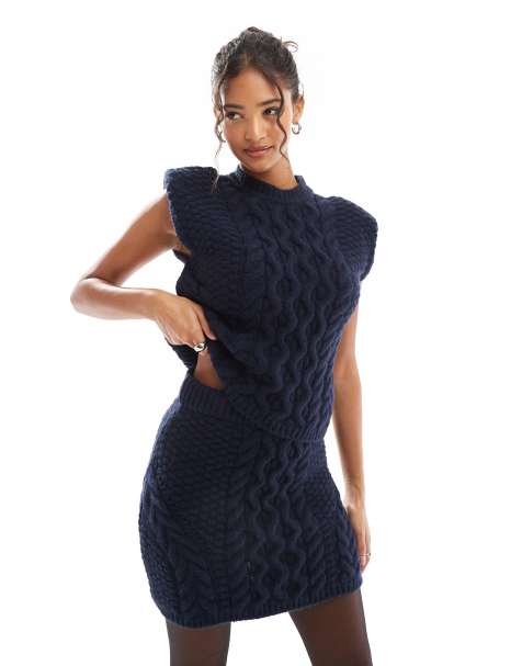 ASOS DESIGN - Pull d'ensemble sans manches en maille torsadée avec épaulettes - Bleu marine - view 1