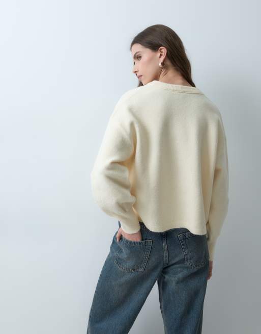 ASOS DESIGN pull en maille avec détail de bordure effet métal doré en écru, 4 de 4