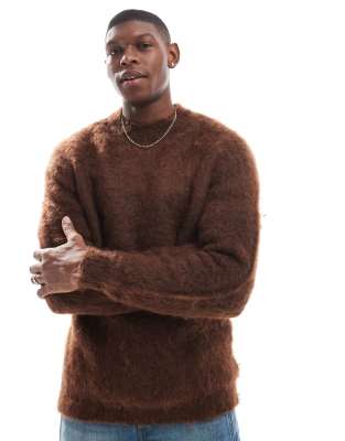 ASOS DESIGN - Pull en maille duveteuse - Marron