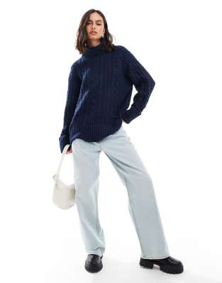 ASOS DESIGN - Pull en maille torsadée à col montant - Bleu marine