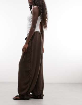 Asos Design Pull On Balloon Pants In Brown