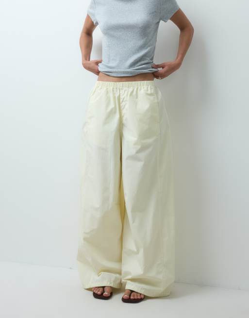 ASOS DESIGN pull on balloon pants in buttermilk, 3 of 5