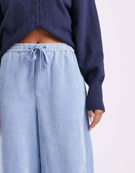 ASOS DESIGN pull on barrel leg cord trousers in blue, 4 of 5
